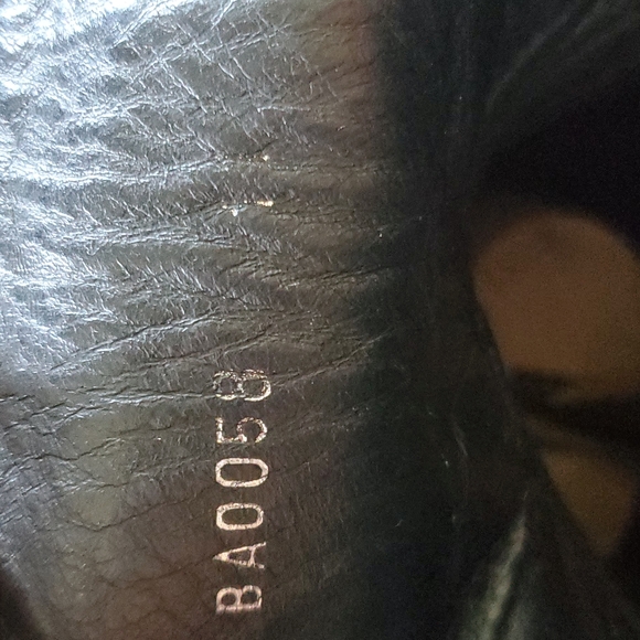 Louis Vuitton - Picture 10 of 10